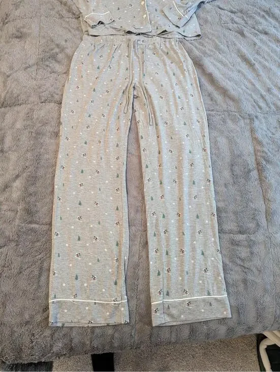 Cupcakes & Cashmere Apres Ski Two Piece Long Pajama Set Gray Size Small/P - Picture 9 of 9